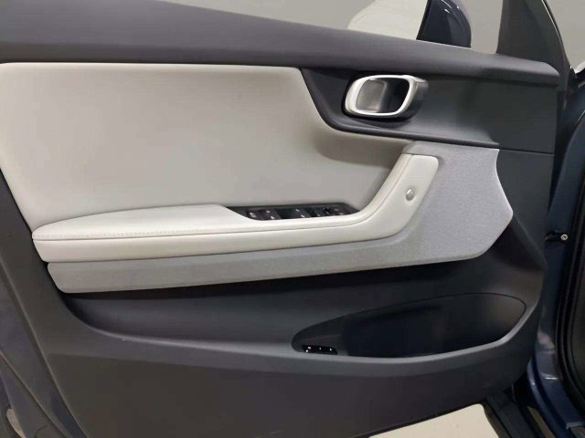 Used 2024 Polestar Polestar 2 AWD/4WD image 27