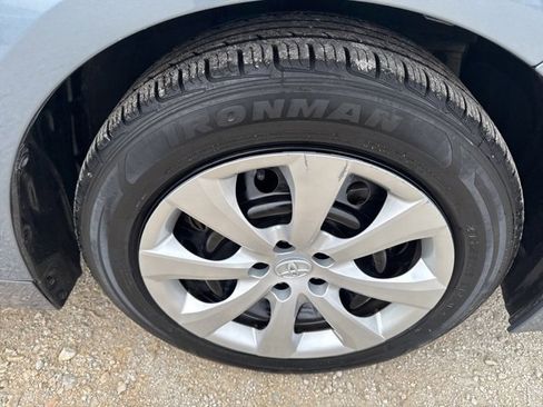 Used 2023 Toyota Corolla LE image 22