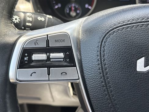 Used 2022 Kia Telluride EX w/ EX Premium Package image 24