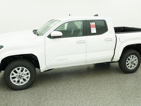 New 2026 Toyota Tacoma SR5 image 2