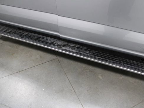 Used 2023 Ford F150 Lariat w/ Equipment Group 502A High image 12