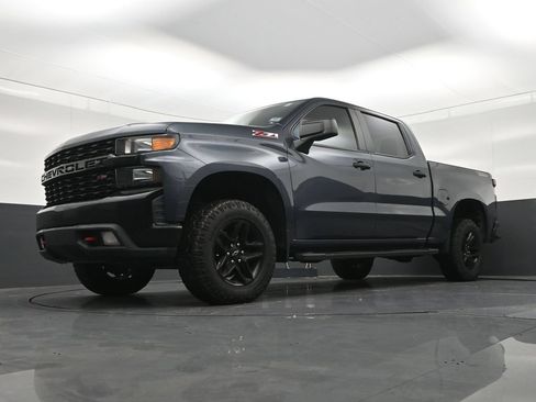 Used 2020 Chevrolet Silverado 1500 Custom Trail Boss w/ Custom Convenience Package AWD/4WD image 24