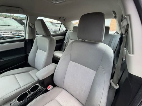 Used 2014 Toyota Corolla LE FWD image 24