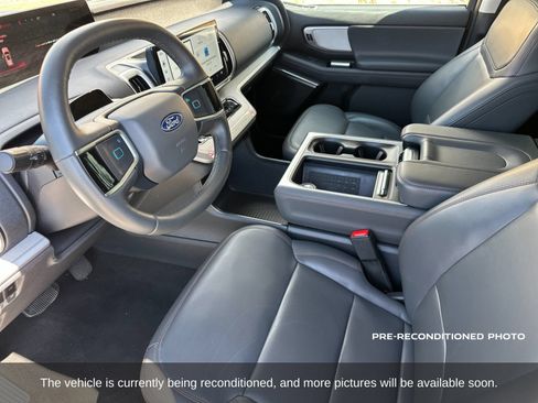 Used 2025 Ford Expedition Max Active AWD/4WD image 10