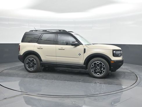 New 2025 Ford Bronco Sport Outer Banks image 11