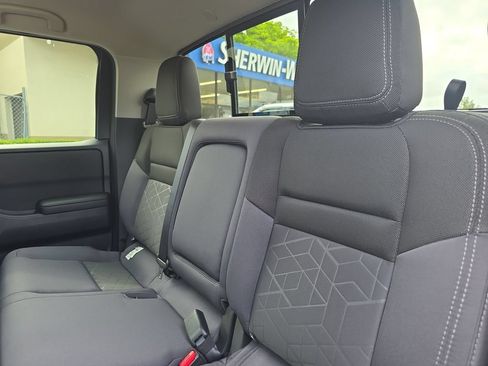 New 2026 Nissan Frontier SV w/ SV Convenience Package AWD/4WD image 17