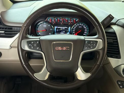 Used 2020 GMC Yukon SLT w/ Premium Edition RWD image 4