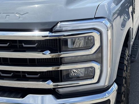 Used 2024 Ford F250 King Ranch w/ Tremor Off-Road Package AWD/4WD image 12
