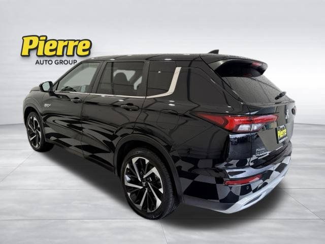 Used 2024 Mitsubishi Outlander SE AWD/4WD image 2
