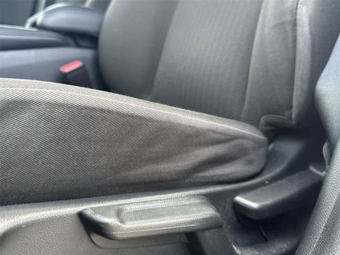 Used 2018 Honda HR-V EX image 14