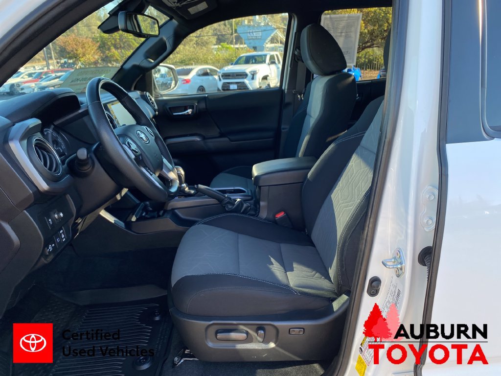 Certified 2023 Toyota Tacoma TRD Off-Road w/ Black Out Package (TMS) AWD/4WD image 12
