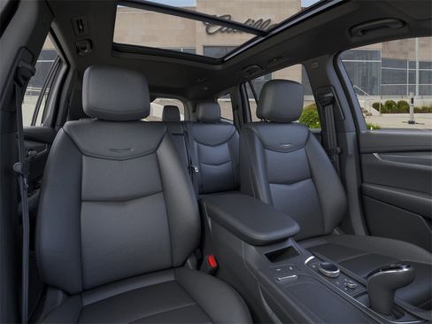 New 2025 Cadillac XT6 Luxury image 16