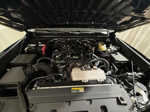 Certified 2024 Toyota Tacoma TRD Off-Road w/ TRD Off Road Upgrade Package AWD/4WD image 10
