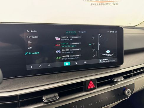 Used 2024 Kia Sorento X-Line EX image 16