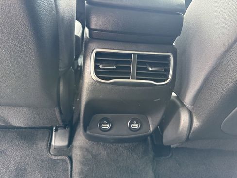 Used 2022 Hyundai Santa Fe XRT FWD image 14