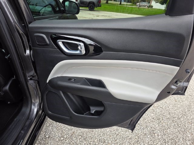 Certified 2023 Jeep Compass Limited w/ Elite Group AWD/4WD image 12