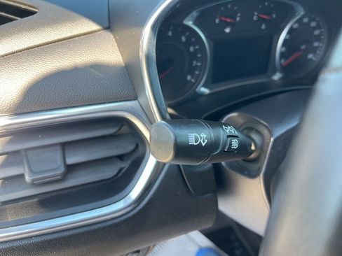 Used 2021 Chevrolet Equinox LT image 58