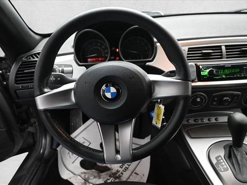 Used 2003 BMW Z4 2.5i RWD image 12