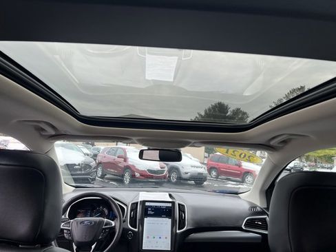 Used 2021 Ford Edge Titanium w/ Equipment Group 301A image 41