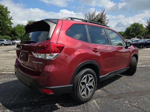 Used 2024 Subaru Forester Premium AWD/4WD image 8
