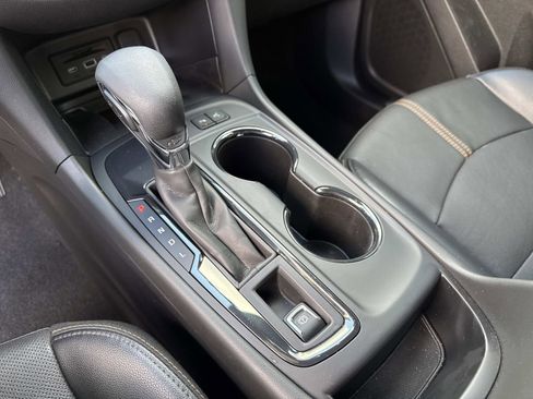 Used 2023 Chevrolet Equinox Premier FWD image 29