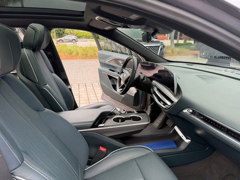 Used 2024 Cadillac Lyriq Luxury w/ Nappa Leather Package RWD image 15