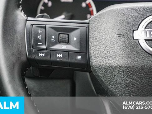 Used 2026 Nissan Rogue SV FWD image 28