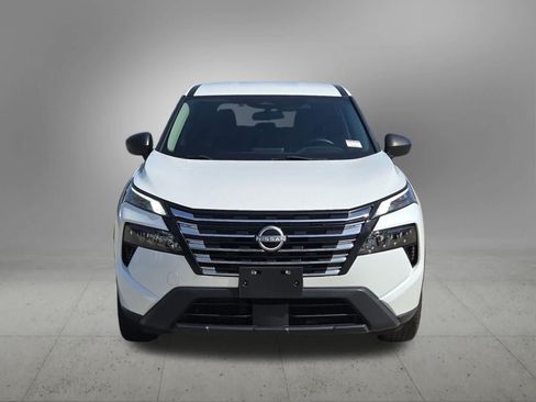 Used 2024 Nissan Rogue S FWD image 9