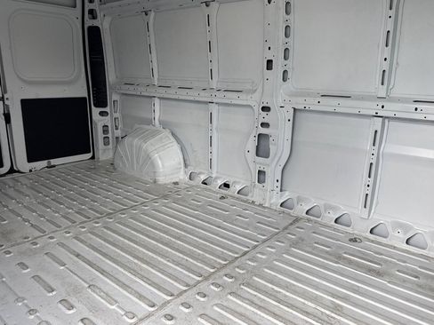 Used 2026 RAM ProMaster 2500 w/ Convenience Group FWD image 20
