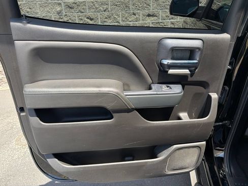 Used 2018 Chevrolet Silverado 1500 LT w/ All Star Edition AWD/4WD image 33