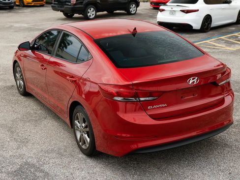 Used 2018 Hyundai Elantra SEL FWD image 3