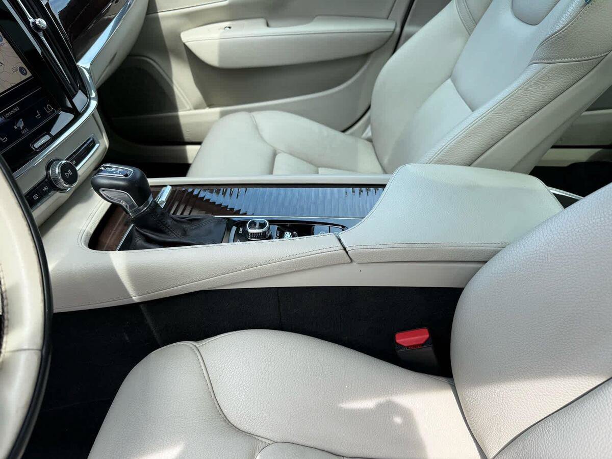 Used 2018 Volvo S90 T5 Momentum AWD/4WD image 23