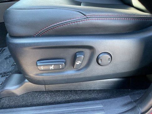 Used 2024 Toyota 4Runner TRD Off-Road Premium image 23