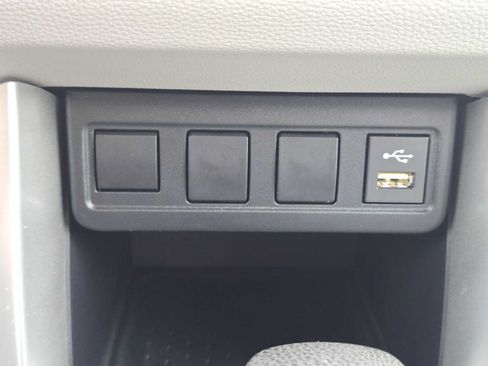 Used 2022 Toyota Corolla Cross L AWD/4WD image 29