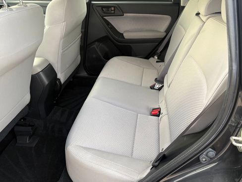 Used 2017 Subaru Forester 2.5i Premium AWD/4WD image 35
