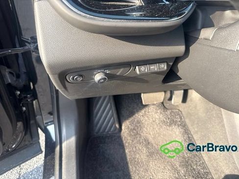 Used 2023 Buick Envision Avenir AWD/4WD image 19