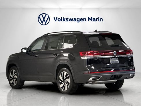 New 2026 Volkswagen Atlas SE image 3