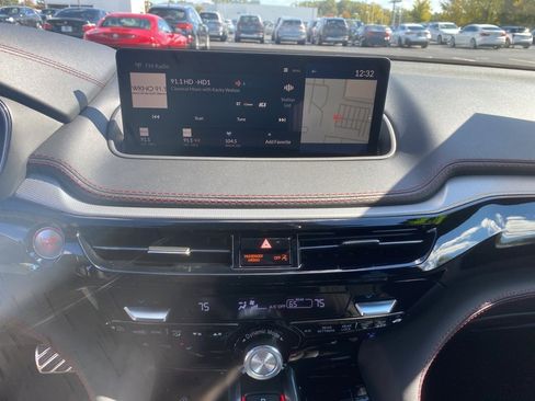 Used 2024 Acura MDX A-Spec image 13