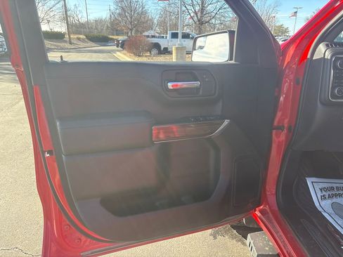 Used 2020 Chevrolet Silverado 1500 LT Trail Boss w/ Convenience Package image 17