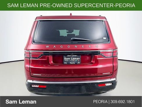 Used 2022 Jeep Wagoneer Series III AWD/4WD image 6