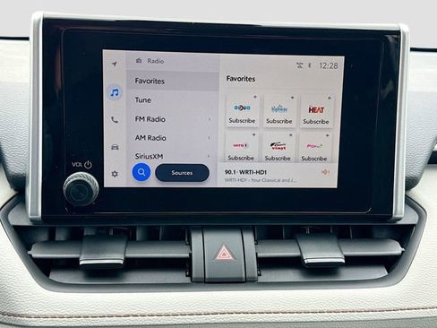 Used 2025 Toyota RAV4 XLE image 15