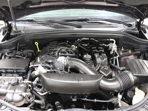 Used 2025 Dodge Durango GT AWD/4WD image 39