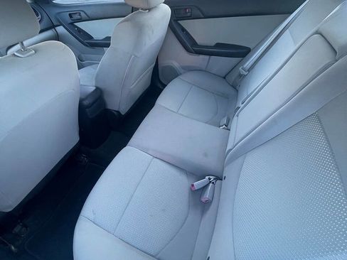 Used 2010 Kia Forte EX image 7