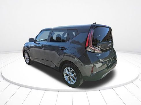 Used 2024 Kia Soul LX w/ Option Group 015 FWD image 6