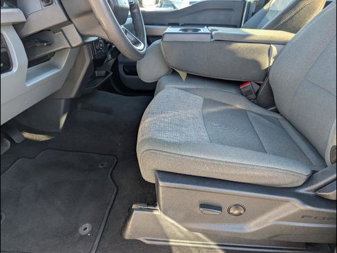 Used 2025 Ford F250 XLT image 11