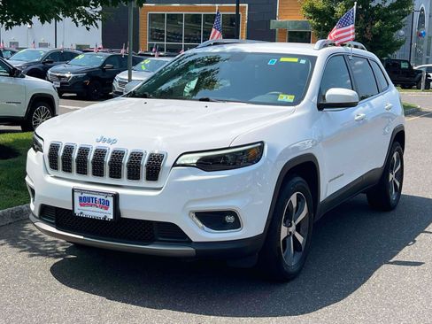 Used 2019 Jeep Cherokee Limited AWD/4WD image 2