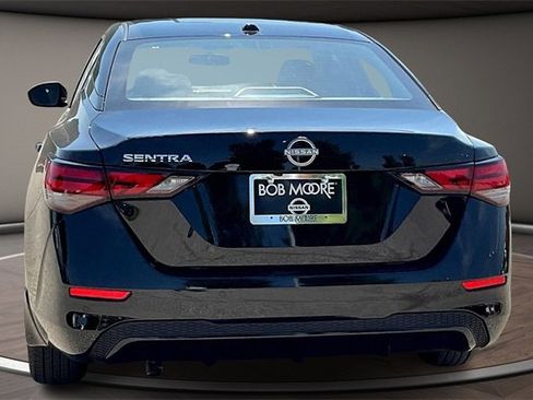 New 2025 Nissan Sentra SV image 4