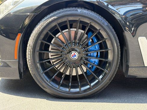 Used 2017 BMW ALPINA B7 xDrive AWD/4WD image 12