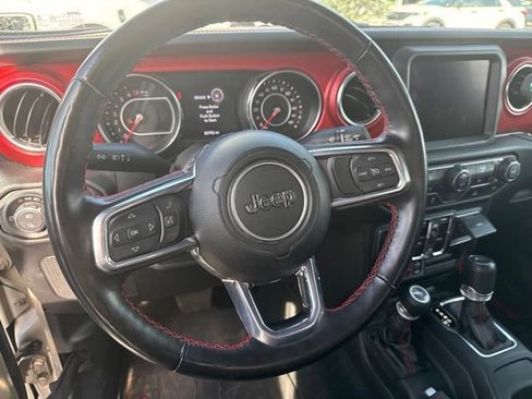 Used 2022 Jeep Gladiator Rubicon w/ LED Lighting Group AWD/4WD image 12