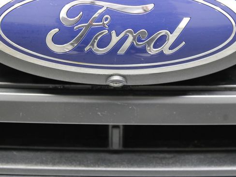 Used 2023 Ford F150 Lariat w/ Equipment Group 502A High AWD/4WD image 58